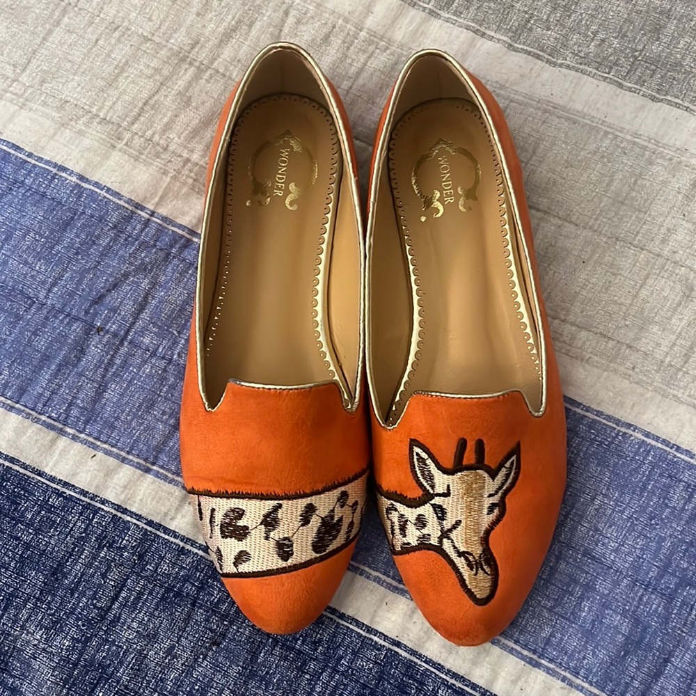 Giraffe Embroidered Smoking Flats/Loafers